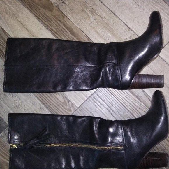 COACH Black Leather Boots w/ tassel zipper sz 7 super sharp! - Picture 4 of 4